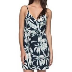 Roxy Wrap Dress Size M Mini Tropical‎ Floral Beach Sundress Vacation Effortless